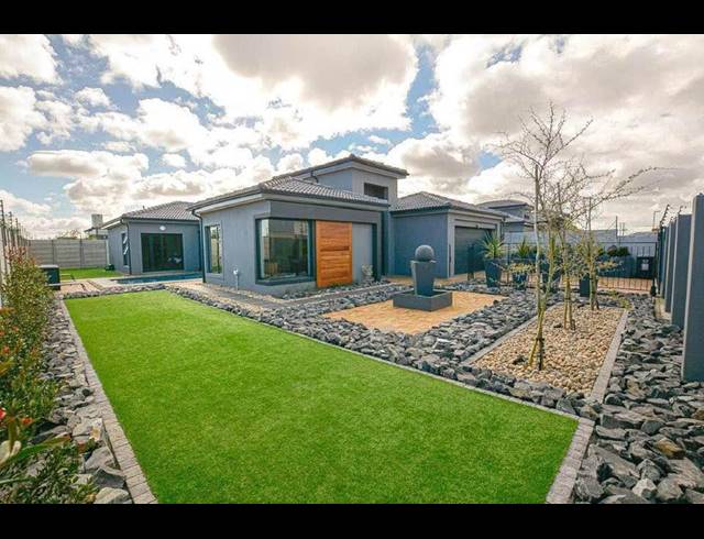4 BEDROOM HOUSE TO LET IN PARKLANDS NORTH
